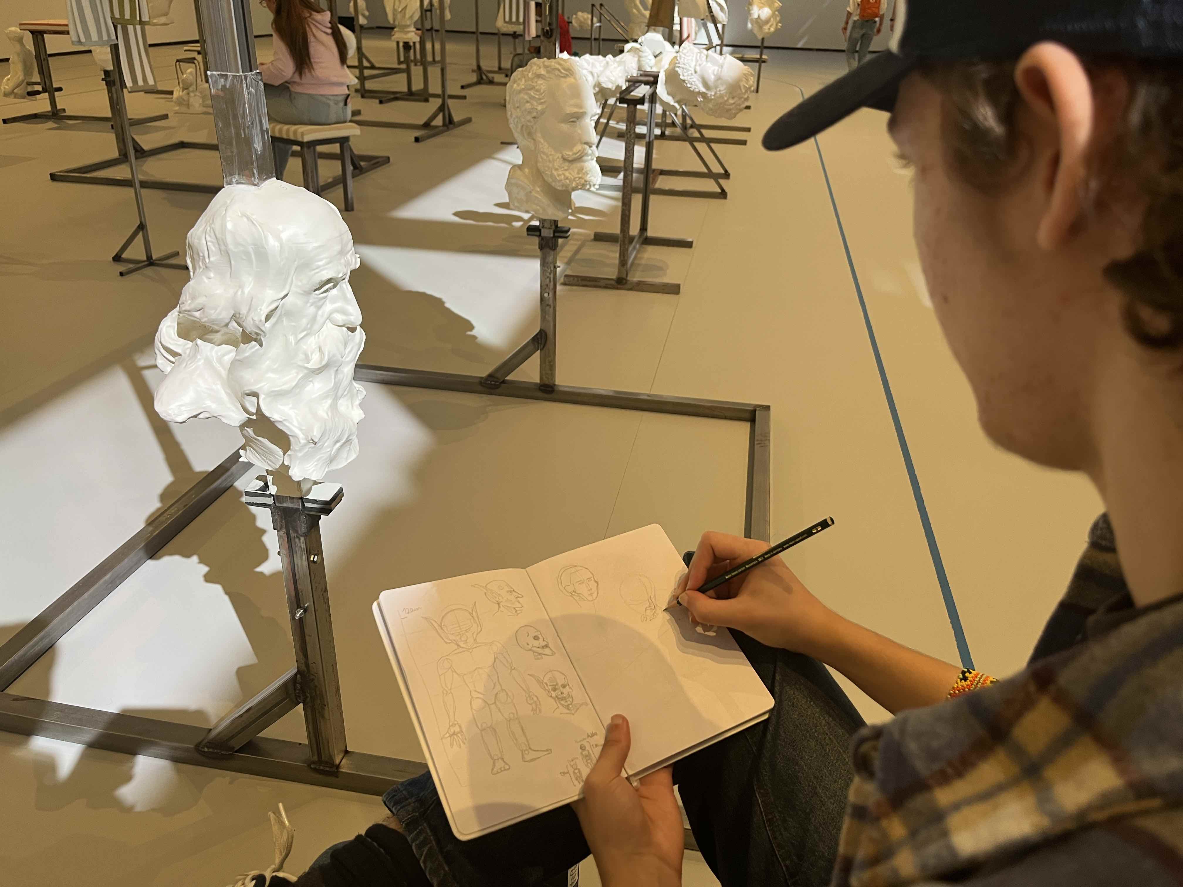 Curso de Artes Visuais em visitas de estudo pelo Porto