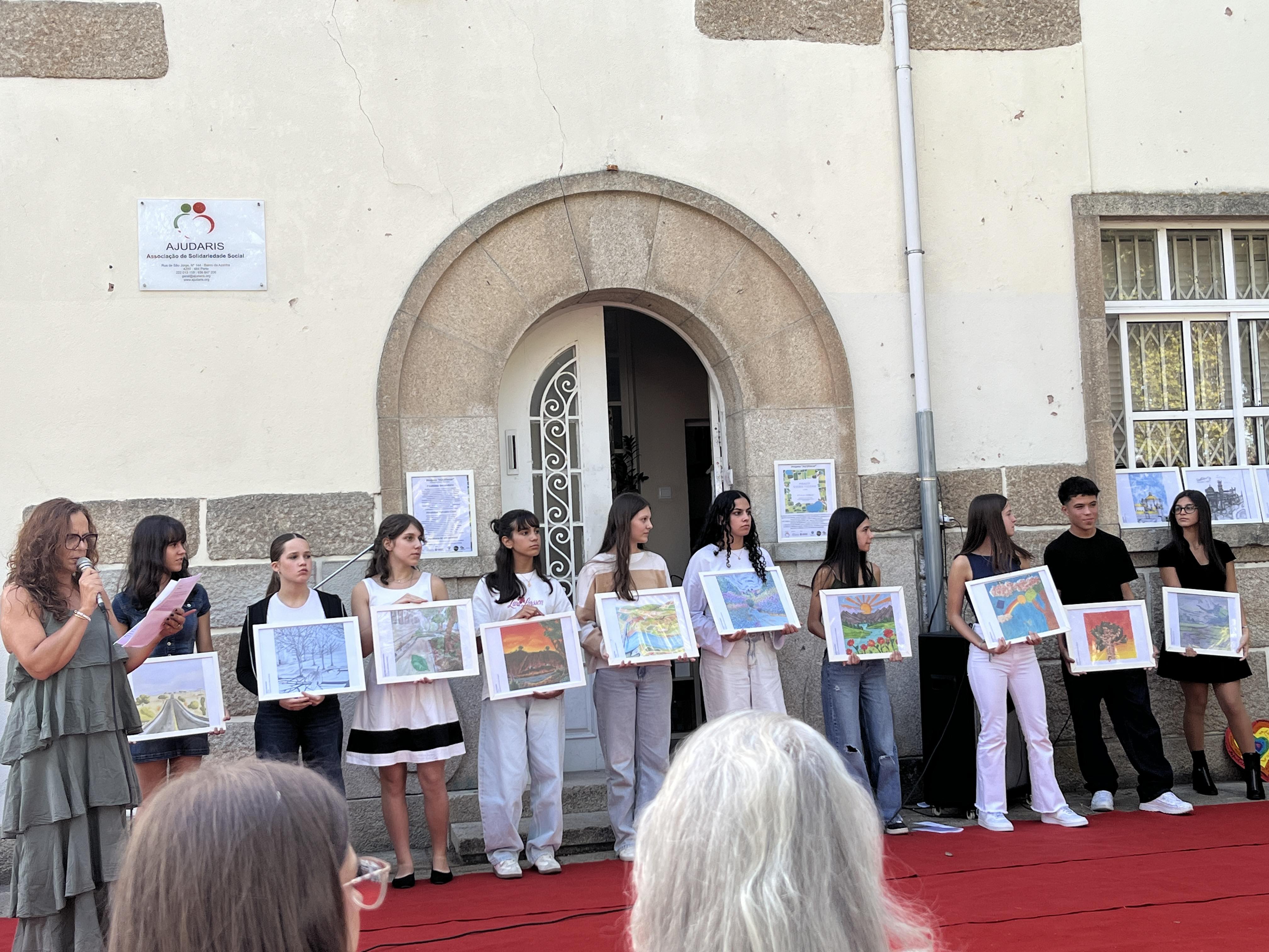 Alunas finalistas da ESFV no Concurso A(r)Riscar